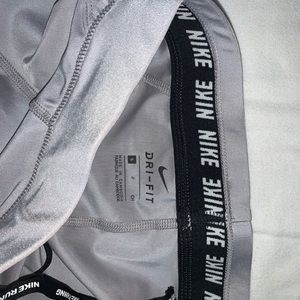 Nike leggings